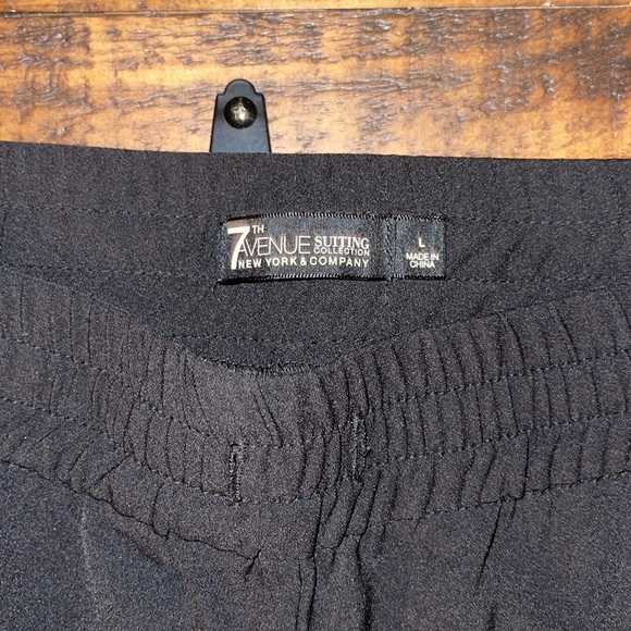 Black leggings with elastic band waist - Picture 7 of 8